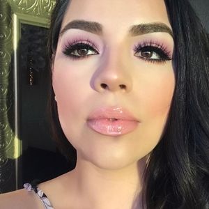 Meet your Posher, Lorena